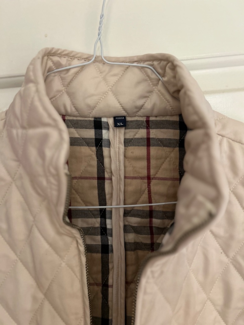 Burberry London Off-White Quilted Light Jacket with Patch Pockets - Picture 8 of 13